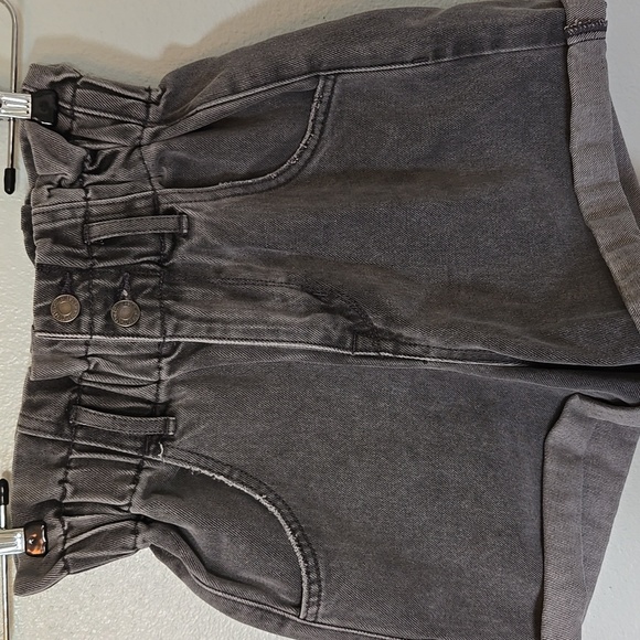 Vervet | Gray Paper Bag High Rise Denim Shorts Size XS - Picture 3 of 11